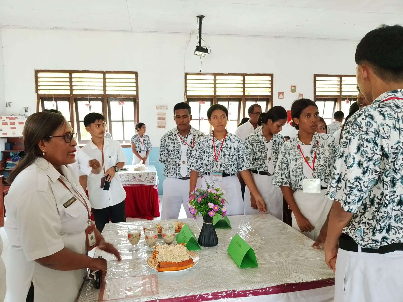 Ujian Praktik Mulok dan Prakarya Murid Kelas XII SMA PGRI DOBO 2026